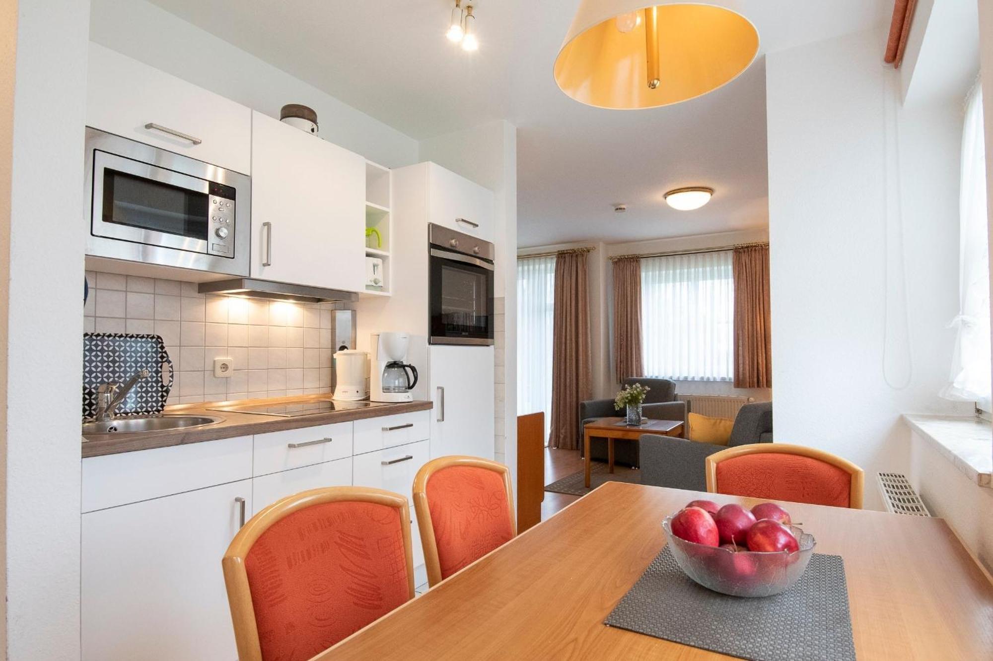 Ferienwohnung Ostseebutt Mit Terrasse Im Kaiserhof 2 Келленхузен Экстерьер фото